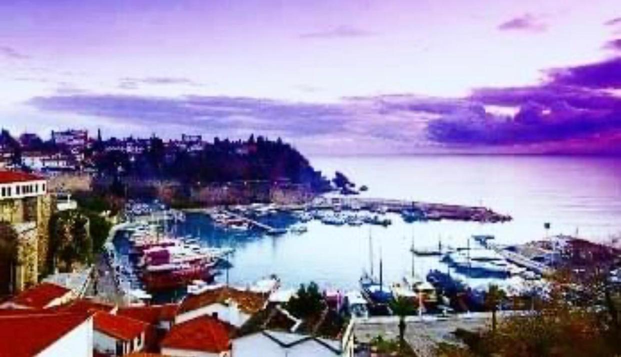 Tarihi Kaleici Muethis Konum Deniz Yakini Uygun Fiyat Huzurlu Ev Antalya
